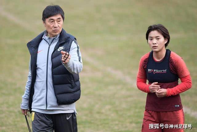 谈球吧首页主视觉图